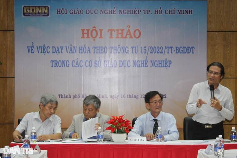 Giải quyết vướng mắc dạy văn h&oacute;a THPT tại c&aacute;c trường nghề