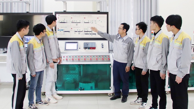 Đề xuất quy định về cơ sở dữ liệu gi&aacute;o dục nghề nghiệp - 1