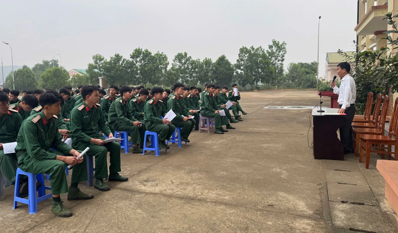 Thumbnail Tư vấn hướng nghiệp cho Bộ đội xuất ngũ tại Trung đoàn 247