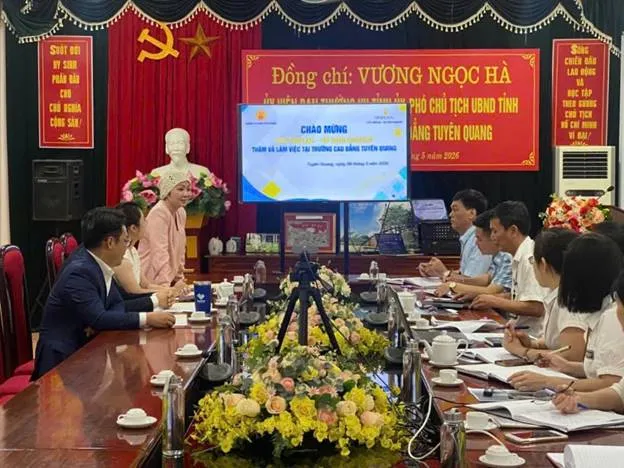 Thumbnail Công ty cổ phần Vinpearl - Vingroup thăm và làm việc tại trường Cao đẳng Tuyên Quang