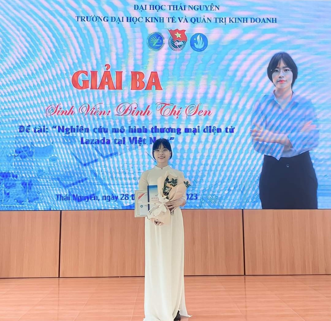 V&agrave;o Đại học v&agrave; th&agrave;nh c&ocirc;ng sau khi tốt nghiệp THCS đi học nghề tr&igrave;nh độ Trung cấp kết hợp học văn h&oacute;a